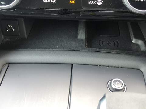 Land Rover Discovery D300 MHEV R-Dynamic HSE - U1660