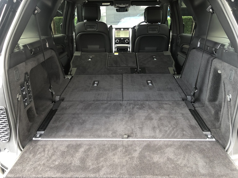 Land Rover Discovery D300 MHEV R-Dynamic HSE - U1660