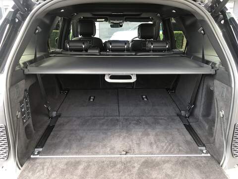 Land Rover Discovery D300 MHEV R-Dynamic HSE - U1660