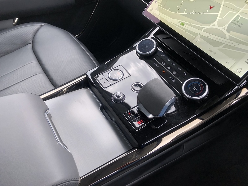 Land Rover Range Rover Sport D300 MHEV SE - U1680