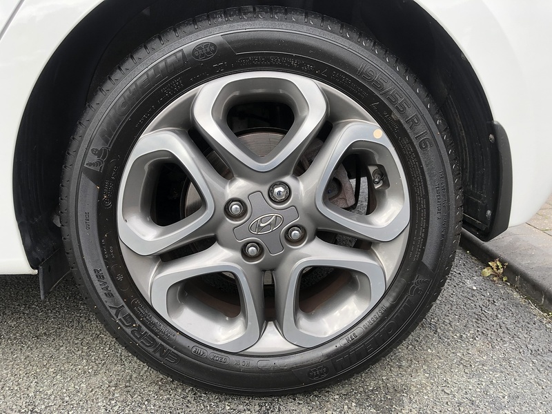 Hyundai i20 Play - U1682