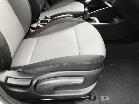 Hyundai i20 Play - U1682