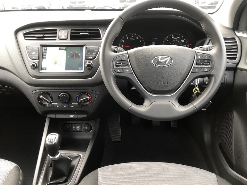 Hyundai i20 Play - U1682