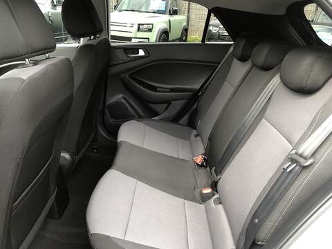 Hyundai i20 Play - U1682