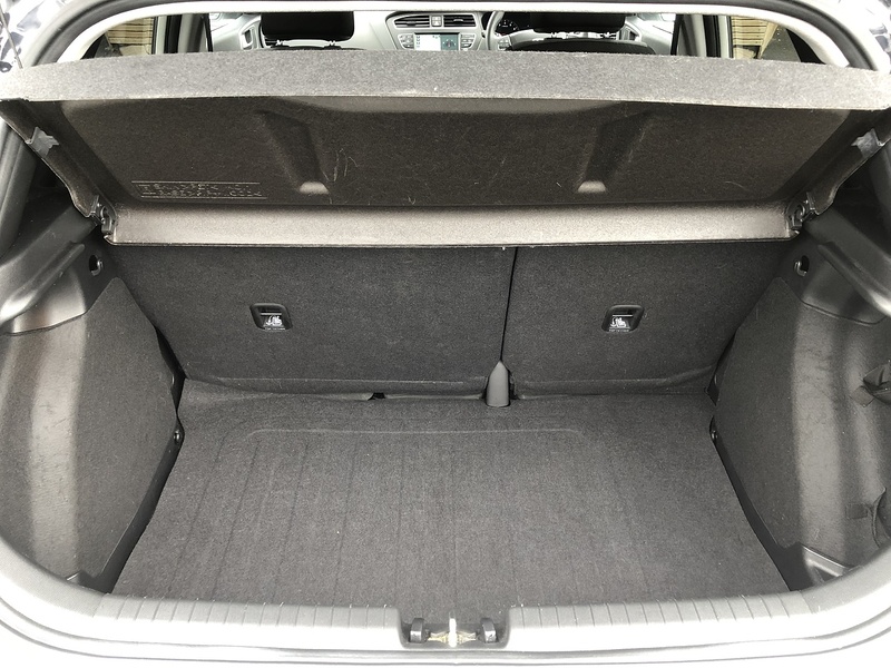 Hyundai i20 Play - U1682