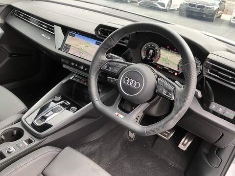 Audi A3 TFSI Black Edition - U1693