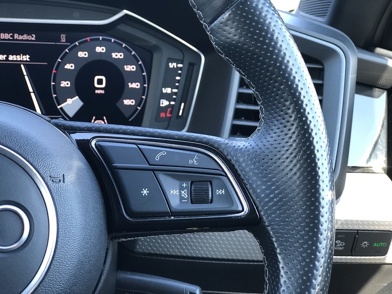 Audi A1 TFSI S line - U1707