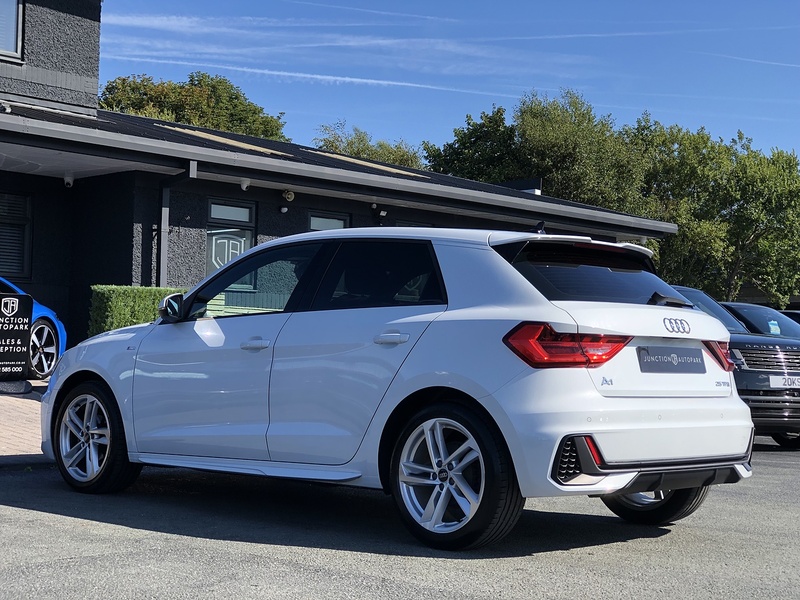 Audi A1 TFSI S line - U1707