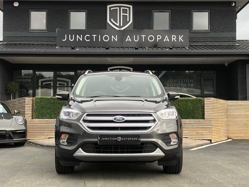 Ford Kuga TDCi EcoBlue Titanium Edition - U1718