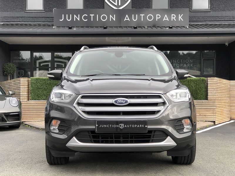 Ford Kuga TDCi EcoBlue Titanium Edition - U1718