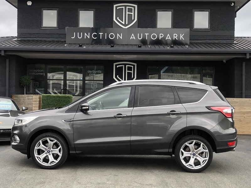 Ford Kuga TDCi EcoBlue Titanium Edition - U1718