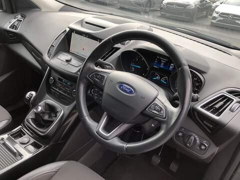 Ford Kuga TDCi EcoBlue Titanium Edition - U1718