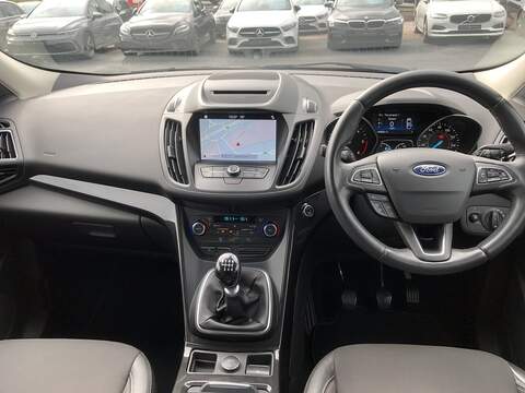 Ford Kuga TDCi EcoBlue Titanium Edition - U1718
