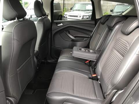 Ford Kuga TDCi EcoBlue Titanium Edition - U1718