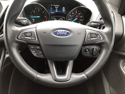 Ford Kuga TDCi EcoBlue Titanium Edition - U1718