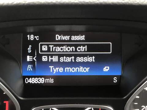 Ford Kuga TDCi EcoBlue Titanium Edition - U1718