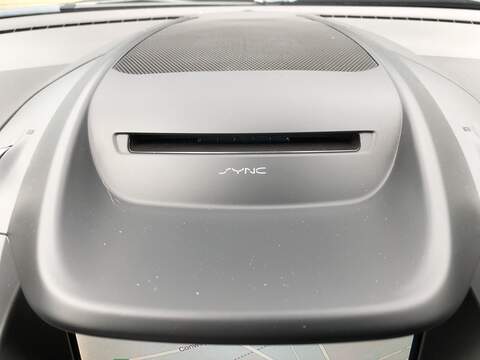 Ford Kuga TDCi EcoBlue Titanium Edition - U1718