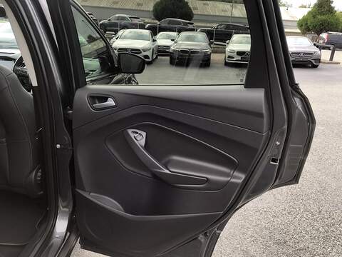 Ford Kuga TDCi EcoBlue Titanium Edition - U1718