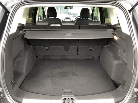 Ford Kuga TDCi EcoBlue Titanium Edition - U1718