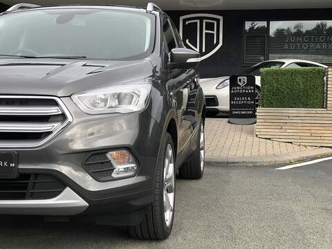 Ford Kuga TDCi EcoBlue Titanium Edition - U1718