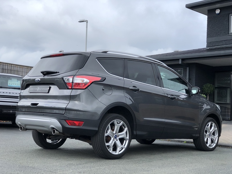Ford Kuga TDCi EcoBlue Titanium Edition - U1718
