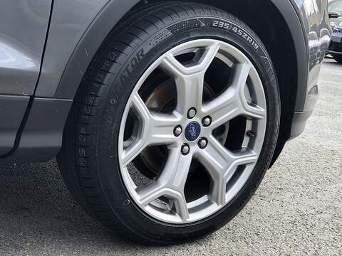 Ford Kuga TDCi EcoBlue Titanium Edition - U1718