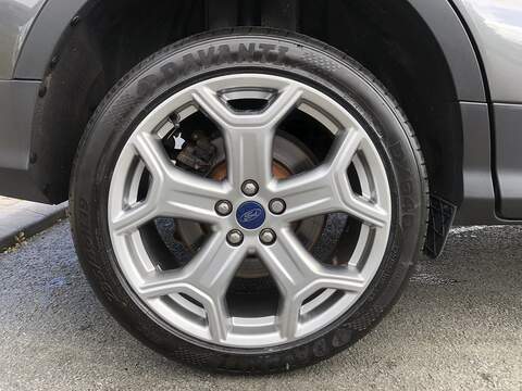 Ford Kuga TDCi EcoBlue Titanium Edition - U1718