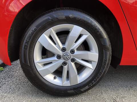 Volkswagen Polo TSI SE - U1739