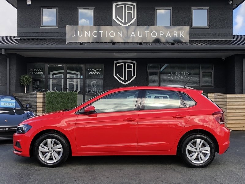 Volkswagen Polo TSI SE - U1739