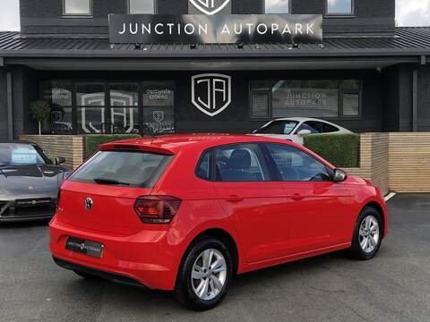 Volkswagen Polo TSI SE - U1739