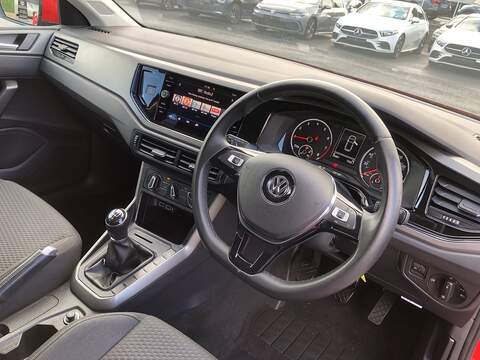 Volkswagen Polo TSI SE - U1739