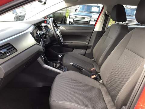 Volkswagen Polo TSI SE - U1739