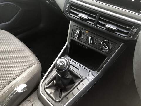 Volkswagen Polo TSI SE - U1739