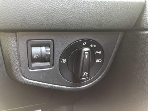 Volkswagen Polo TSI SE - U1739