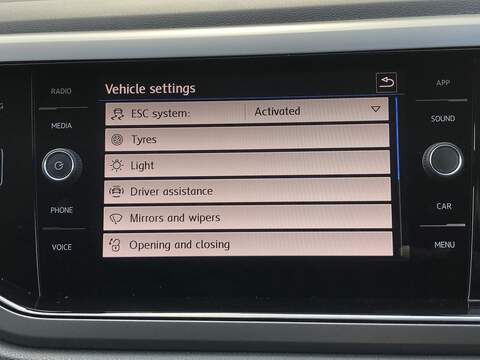 Volkswagen Polo TSI SE - U1739