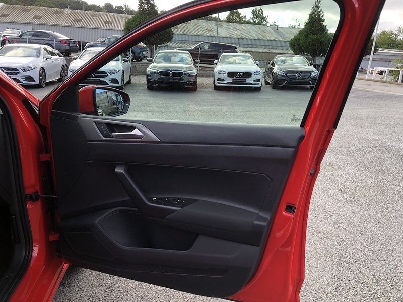 Volkswagen Polo TSI SE - U1739