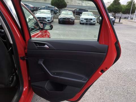 Volkswagen Polo TSI SE - U1739