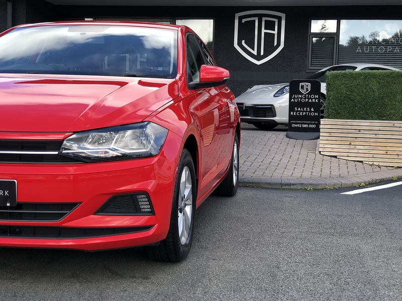 Volkswagen Polo TSI SE - U1739