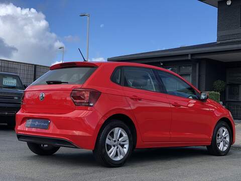 Volkswagen Polo TSI SE - U1739