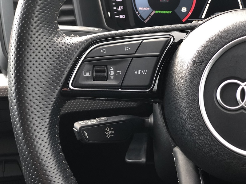 Audi A1 TFSI S line - U1746