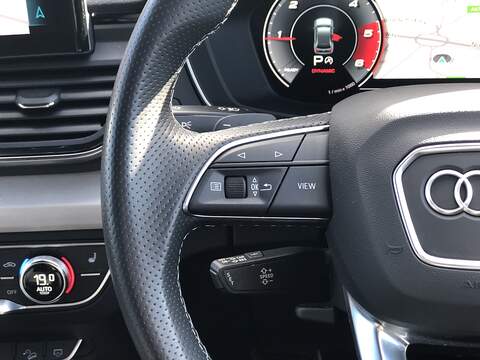 Audi Q5 TDI S line - U1752