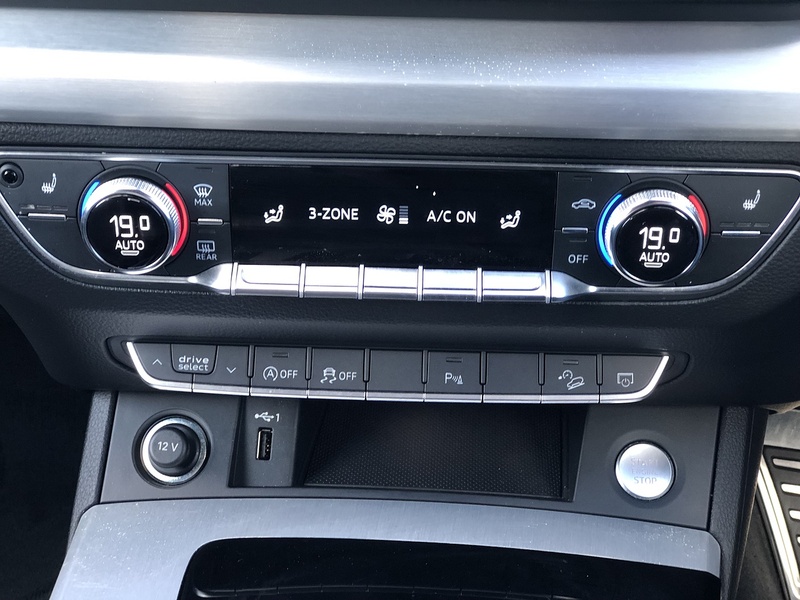 Audi Q5 TDI S line - U1752