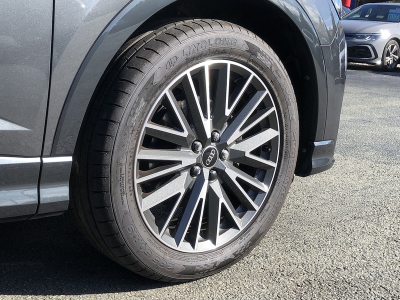 Audi Q3 TFSI CoD S line - U1754