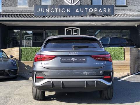 Audi Q3 TFSI CoD S line - U1754