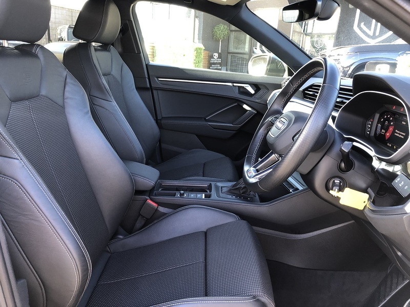 Audi Q3 TFSI CoD S line - U1754