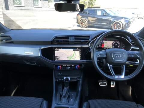 Audi Q3 TFSI CoD S line - U1754