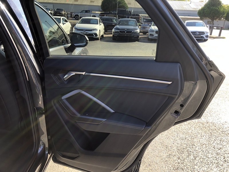 Audi Q3 TFSI CoD S line - U1754