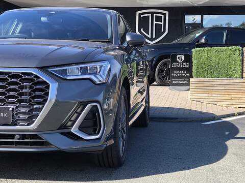 Audi Q3 TFSI CoD S line - U1754