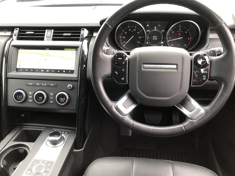 Land Rover Discovery SD V6 SE - U1755