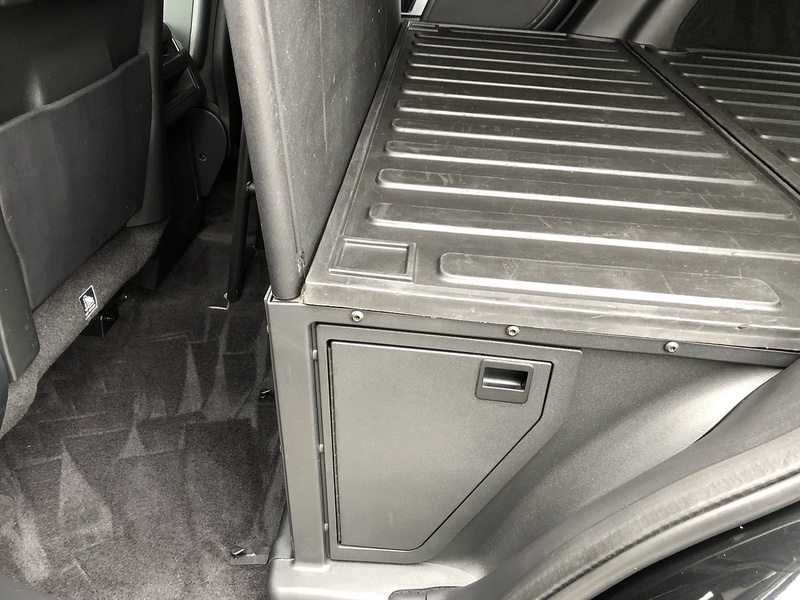 Land Rover Discovery SD V6 SE - U1755